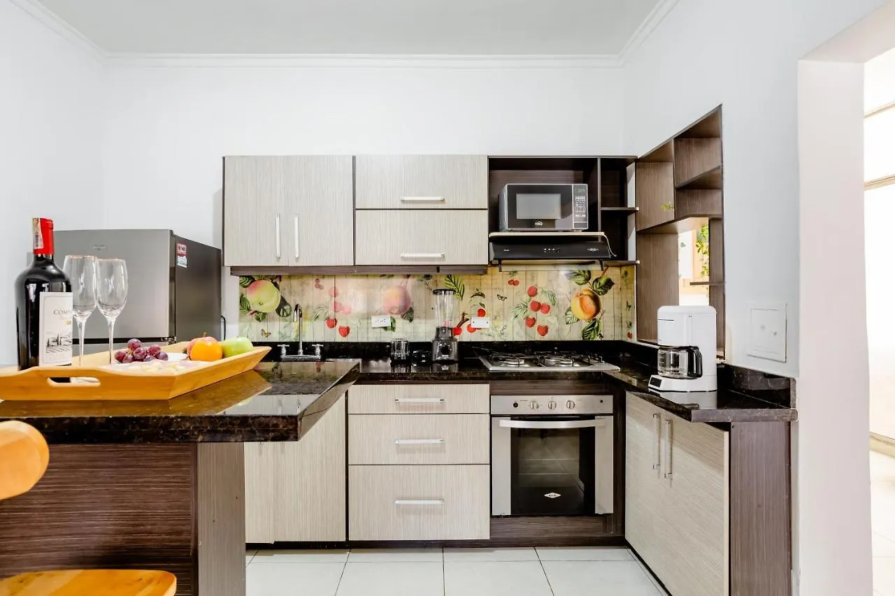 Apartamento Turistico Medellin Laureles, By Family Rooms Colombia