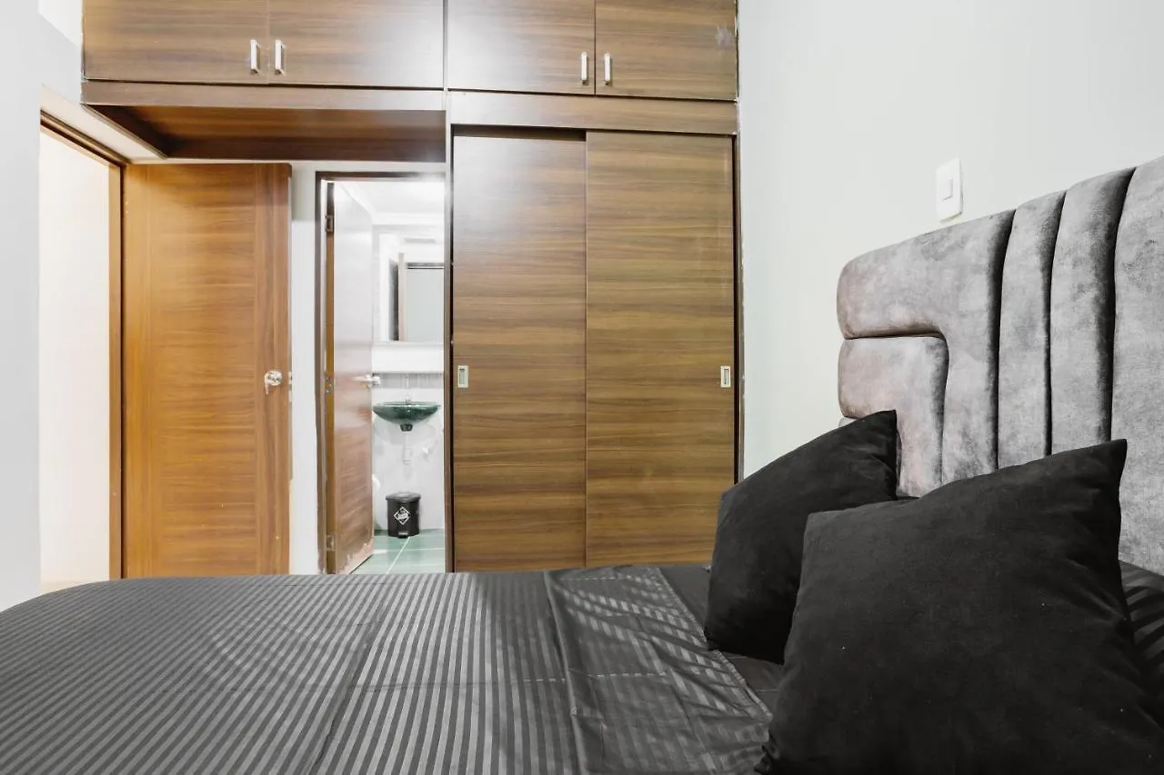 Homestay Apartamento Turistico Medellin Laureles, By Family Rooms Colombia