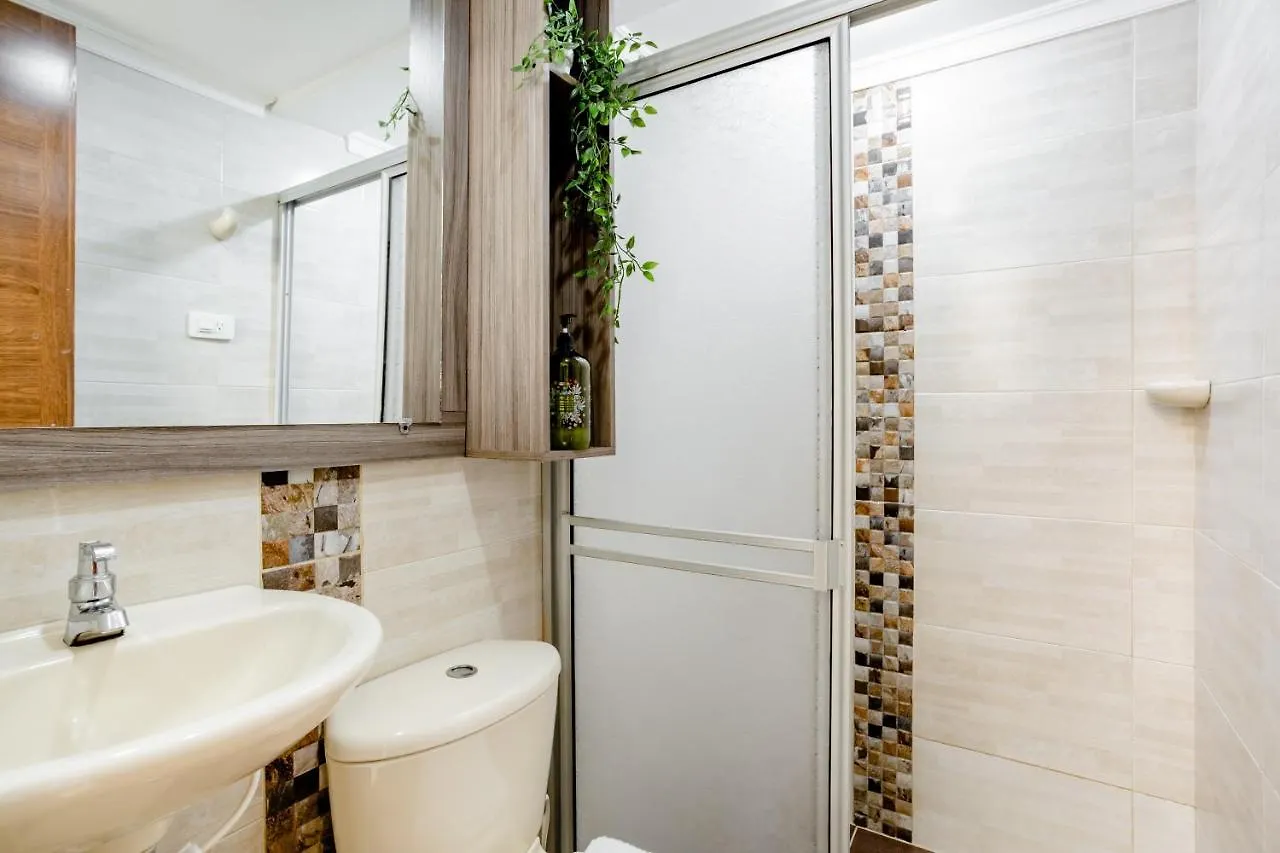 Homestay Apartamento Turistico Medellin Laureles, By Family Rooms